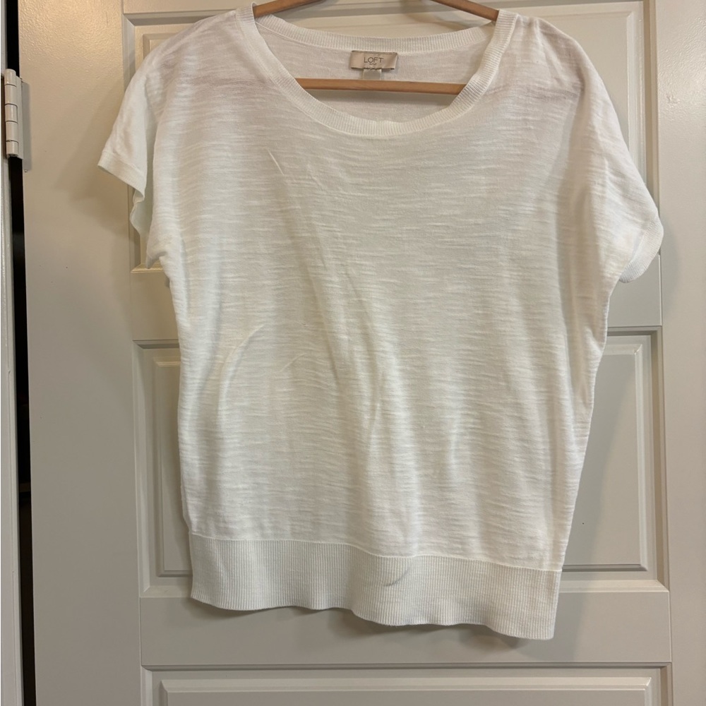 Simple Top - Picture 2 of 4